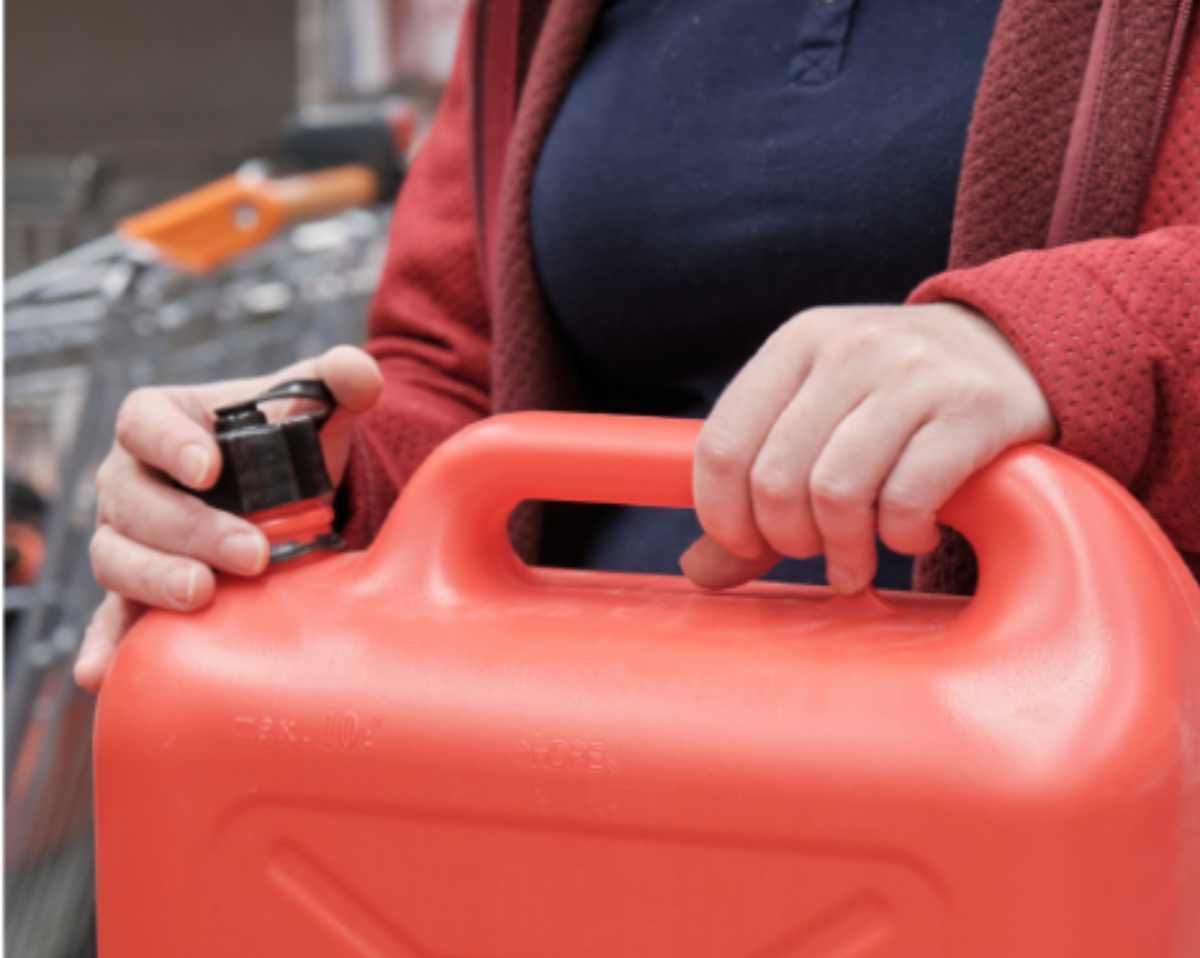 Feds Set New Safety Standards for Gas Cans
